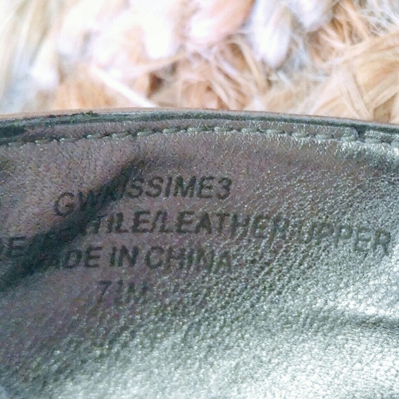 GUESS Pewter & Black Faux Snakeskin Heels - Picture 7 of 7